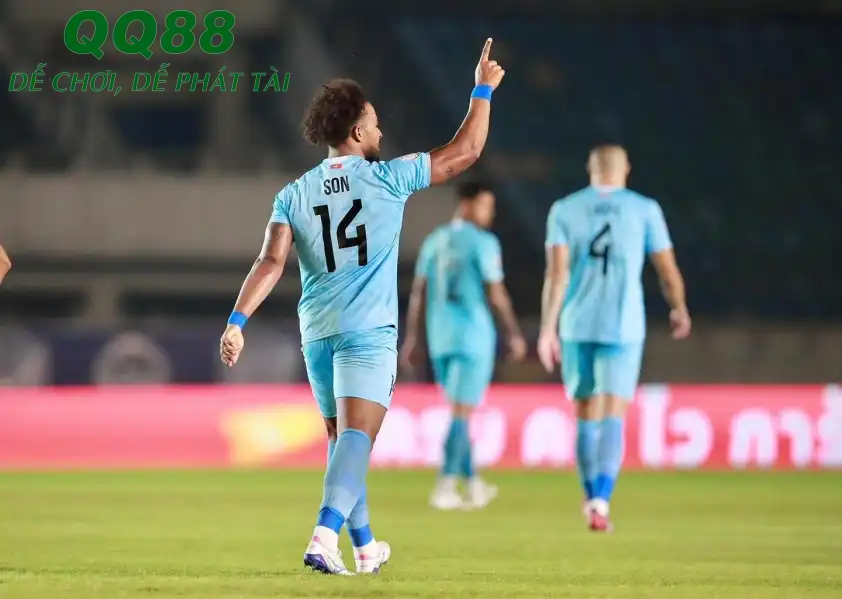 Xuân Son tiến sát cột mốc 100 bàn thắng tại Việt Nam